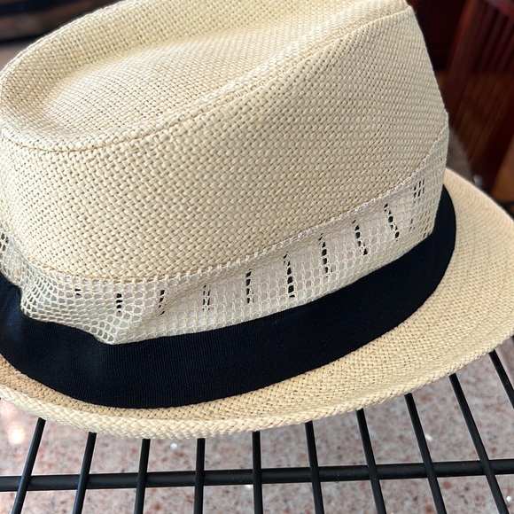 Amazon Essential Fedora Hat - Picture 4 of 5